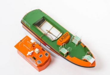 304600 PILOT Lotsenboot 1:25/715mm Bausatz