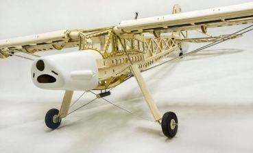 213006 FIESELER Fi-156 Storch 16m Kit