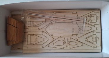 110900 STROLCH 1,86m Antikmodell-Kit