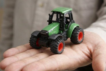 22792 Traktor aus Metall mit Rückeanhänger + Ladekran
