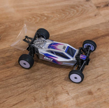 LOS00007T2 Losi MICRO-B Buggy 1:24 RTR Silber