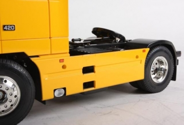 300156312 1:14 RC VOLVO FH12 Globetrotter 420 BS