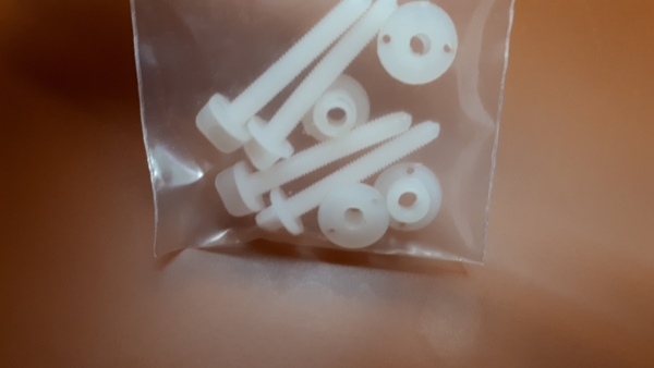 1013432 M4x30 Nylonschrauben EasyFix  4 Stück