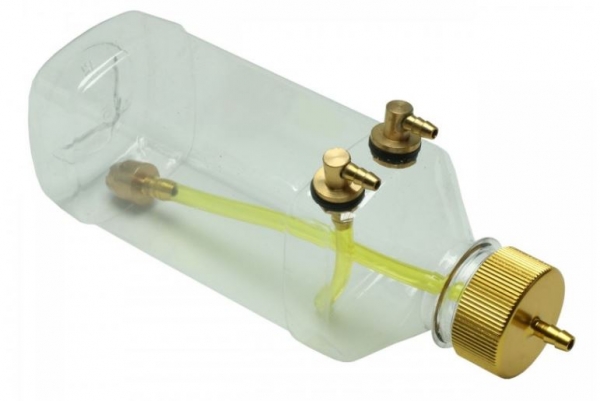 15140 Kunstflugtank PET/700ml Benzin montiert