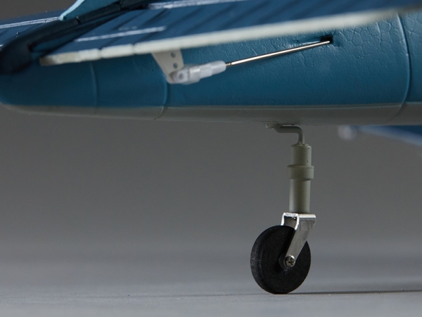 DB001PB DERBEE F4U-Corsair 75cm PNP blau Warbird