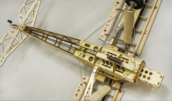 213006 FIESELER Fi-156 Storch 16m Kit