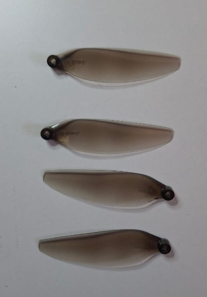 057-25364-01 X4KGPS Rotorblatt-Set 1xLi/1xRe 4tlg.