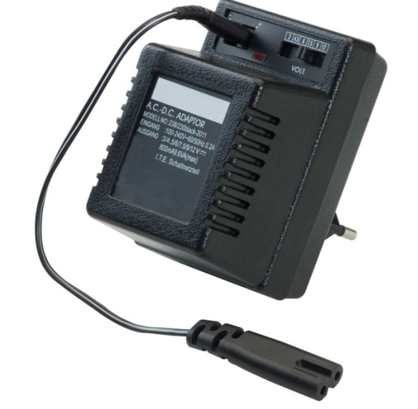 0230 Stecker Netzteil - 3-12 VDC - 800mA