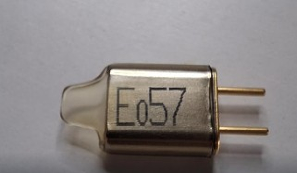 16-3057 Empfänger-Quarz FM 40 MHz Kanal 55