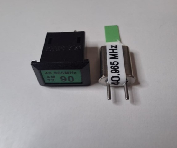 13849 Quarzpaar Kanal 90/AM 40MHz SANWA