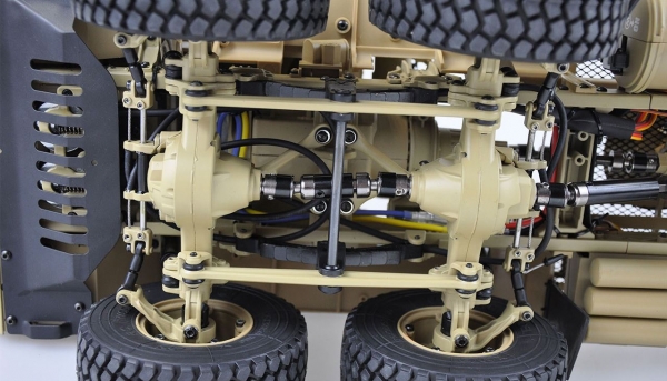 22436 RC 1:12 U.S. Militär-Truck V2 8x8 sand
