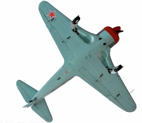 24101 AMXFLIGHT YAK-11 MILITARY CAMOUFLAGE EPO 6S PNP