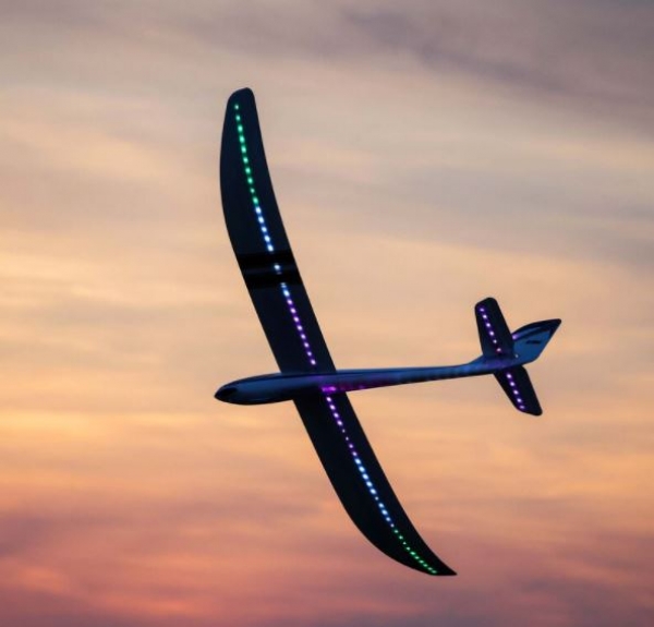 EFL36500 NIGHT-RADIANv2 2m BNF Basic smartSAFE