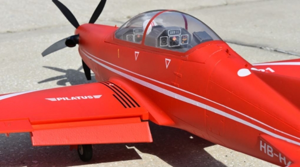 FMS087P-REF FMS PILATUS-PC21 110cm PNP/REFLEX!