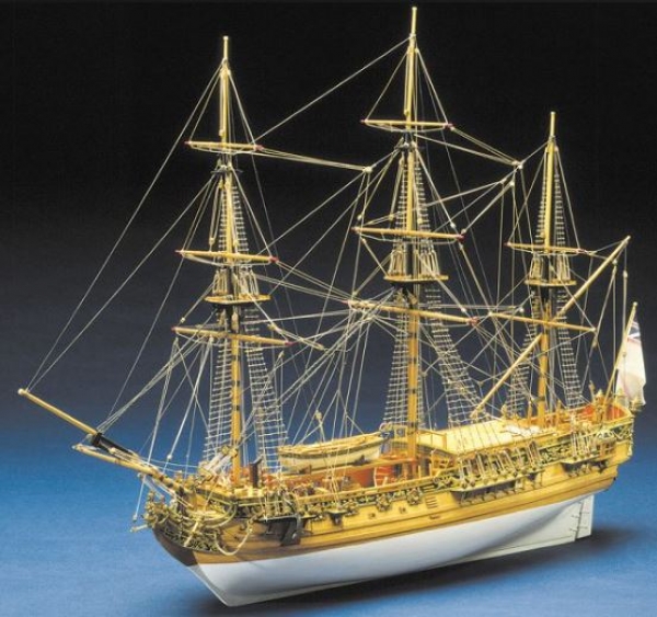 800750 Royal Caroline 1:47/83cm Mantua Kit