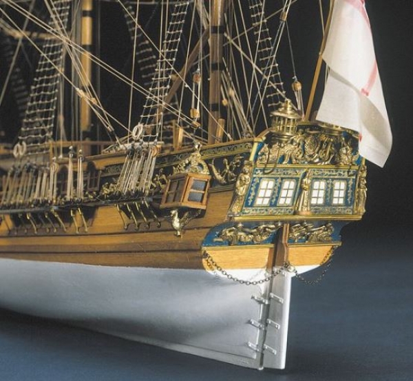 800750 Royal Caroline 1:47/83cm Mantua Kit