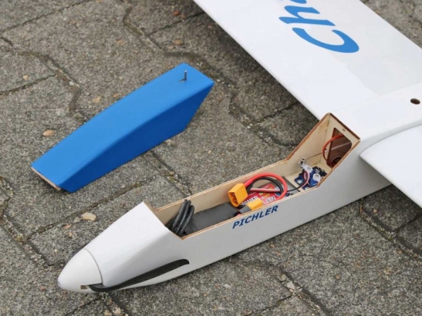 15377 CHARISMA E-Segler 1,95m Laser-Kit