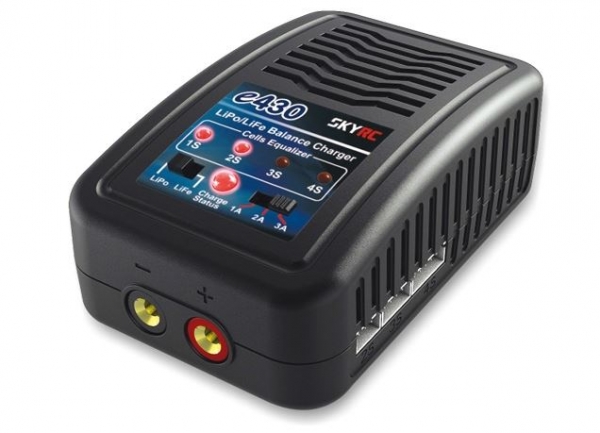 SK100107 SkyRC Lader-e430 2-4S/1-2-3A 30W AC